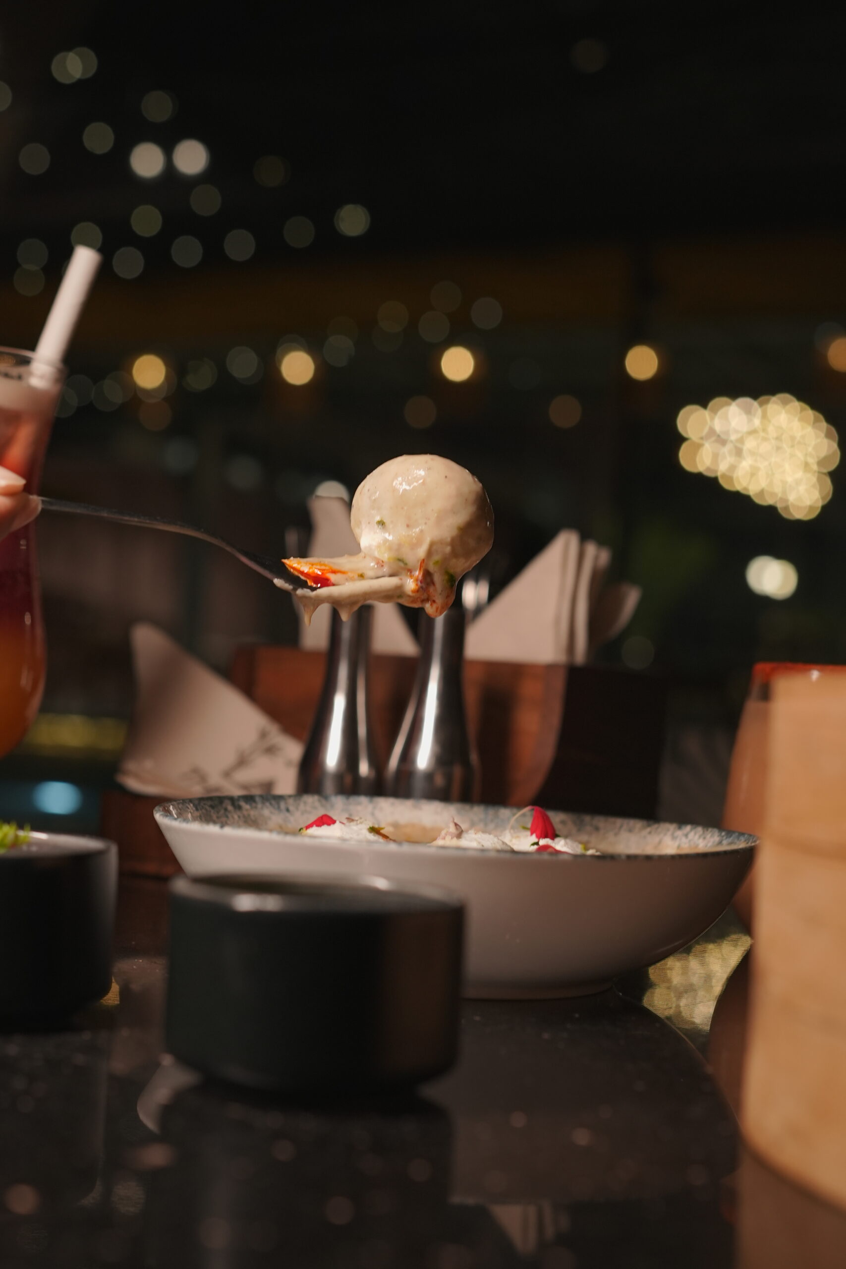 Dinning 07