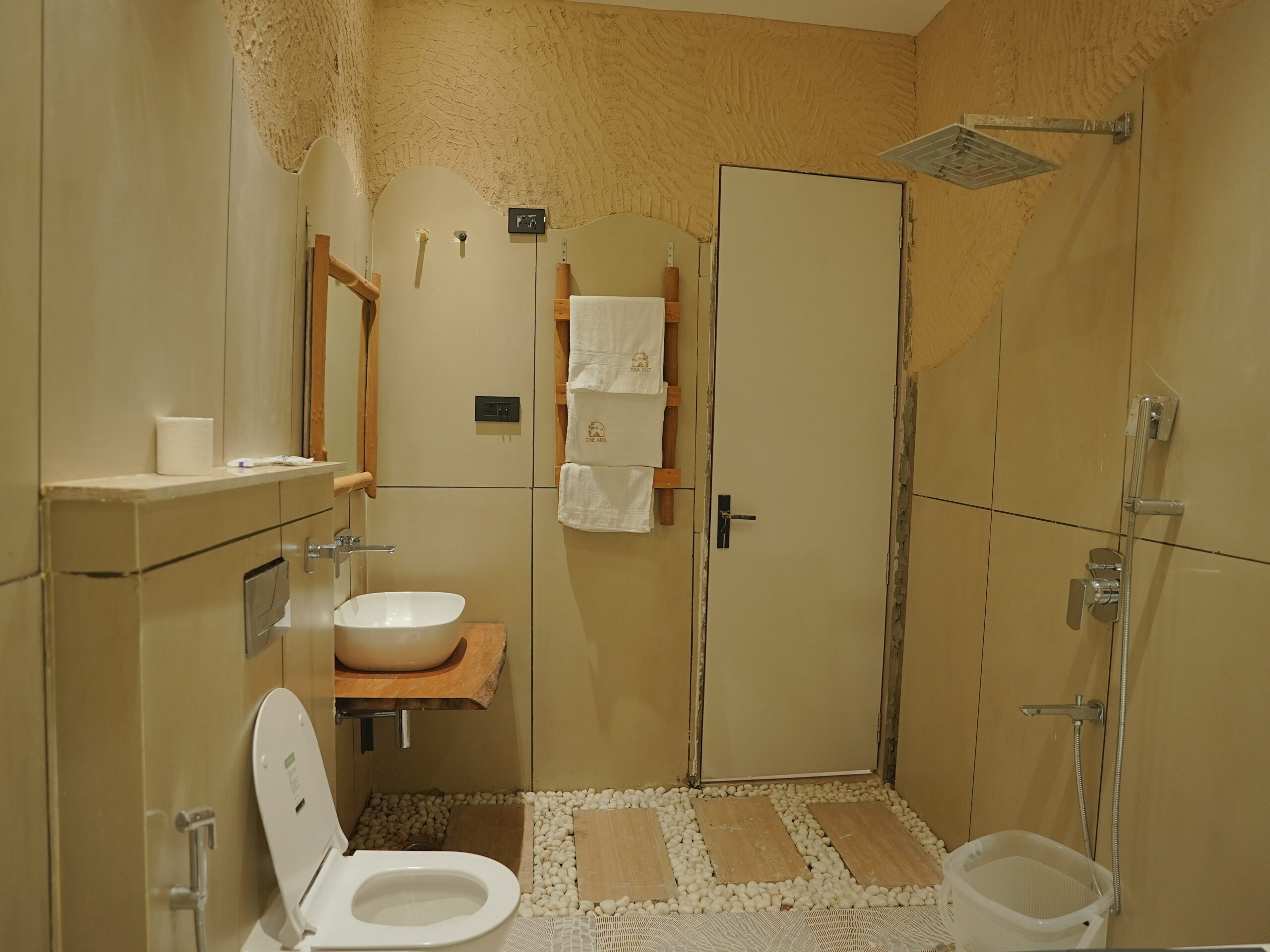 Room 05